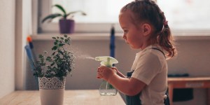 5 brincadeiras para entreter as crianças em casa