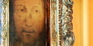 A misteriosa imagem da face de Jesus custodiada em uma igreja italiana