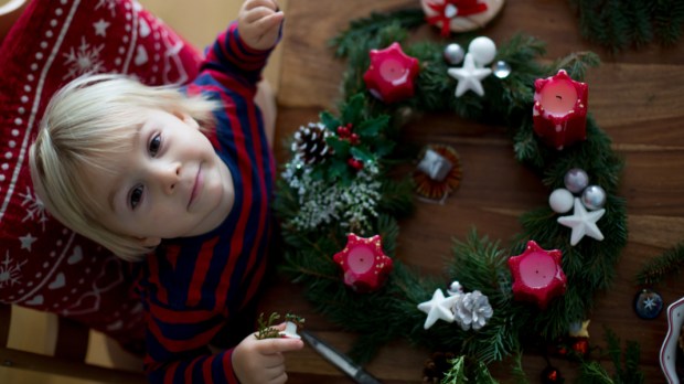 ADVENT, WREATH, CHILD