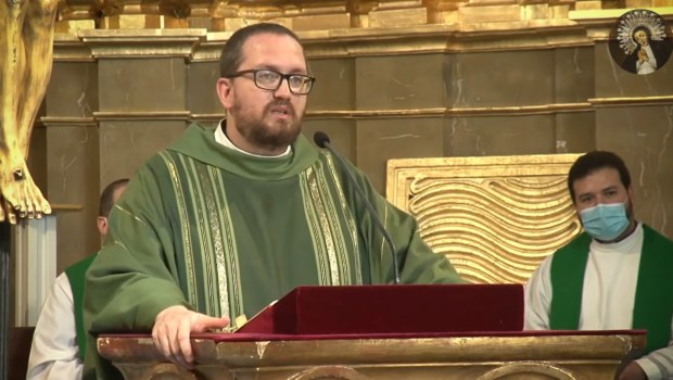 PADRE RUBEN PEREZ AYALA