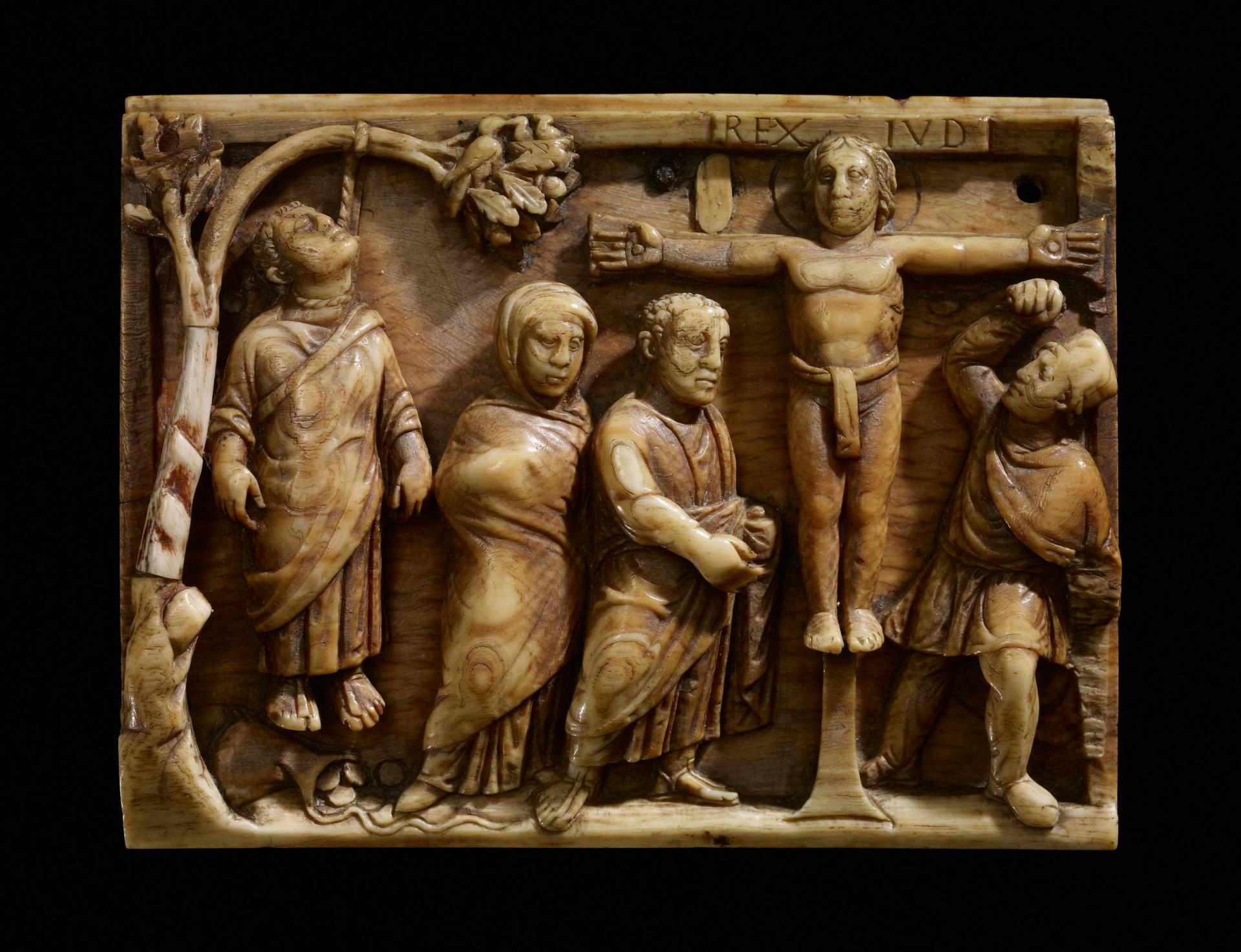 IVORY CASKET CRUCIFIXION