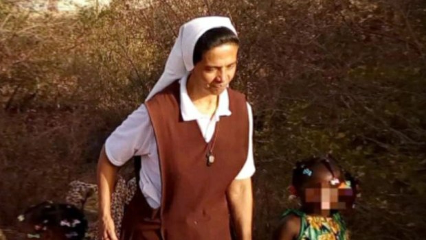 IRMÃ GLORIA CECILIA NARVAEZ