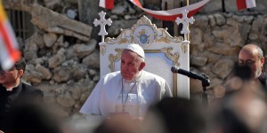 Iraque: Papa alerta sobre o poder destruidor da violência, do ódio e da guerra