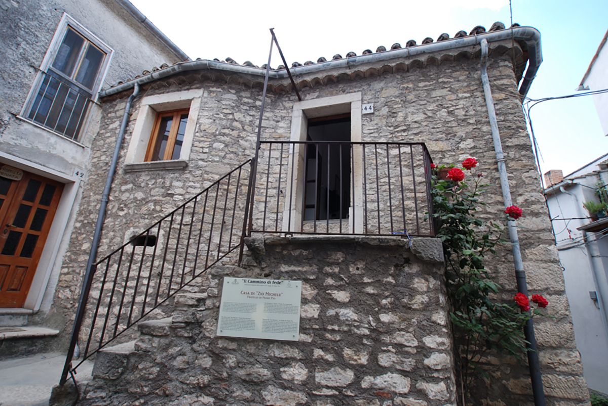 PADRE PIO FIRST HOME