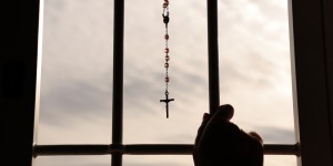 Irã expulsa freira idosa italiana que cuidou de leprosos durante 26 anos