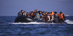 O testemunho de um padre ao resgatar migrantes no Mar Mediterrâneo