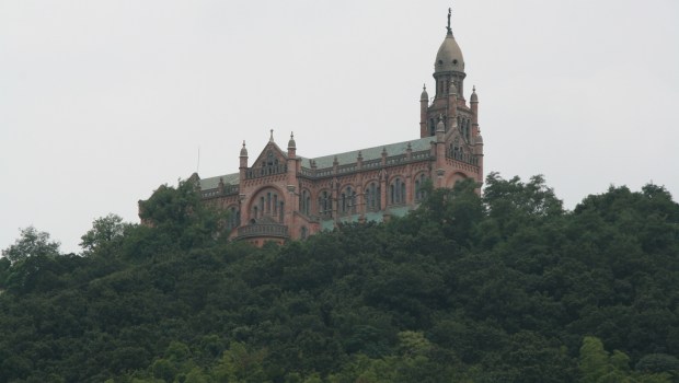 Basílica de Nossa Senhora de Sheshan, padroeira da China
