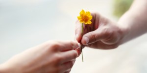 Como aprendi a “linguagem do amor” do meu marido e melhorei nosso casamento