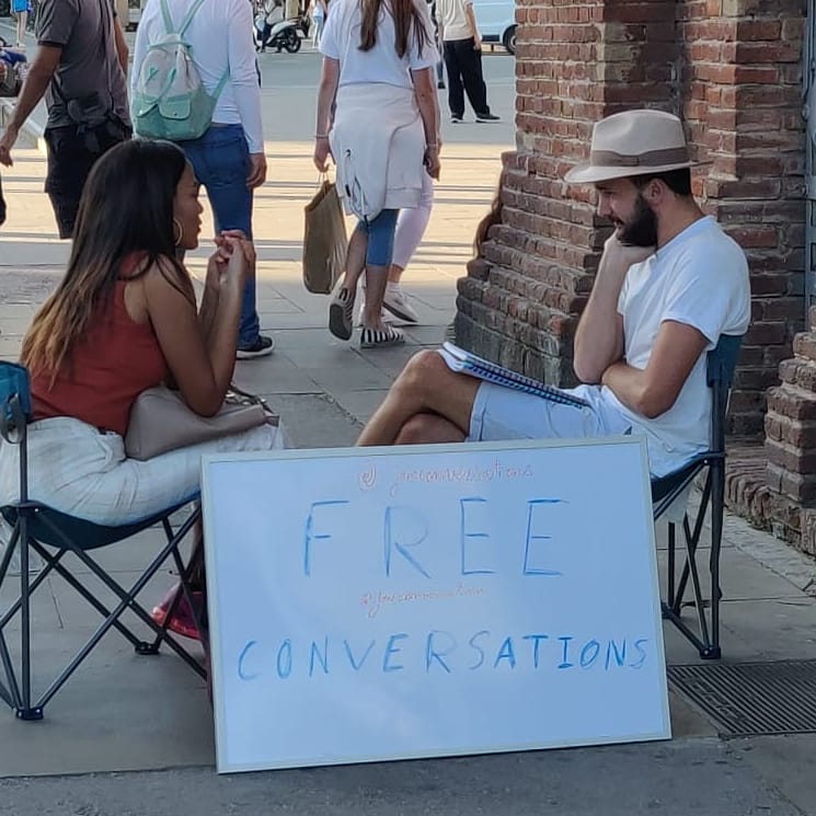 movimento de conversa gratis na rua