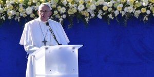 Papa incentiva &#8220;Europa livre de ideologias&#8221; para &#8220;reencontrar suas raízes cristãs&#8221;