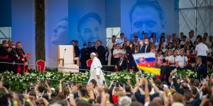 Ouçam os avós e respeitem as raízes familiares, pede o Papa Francisco