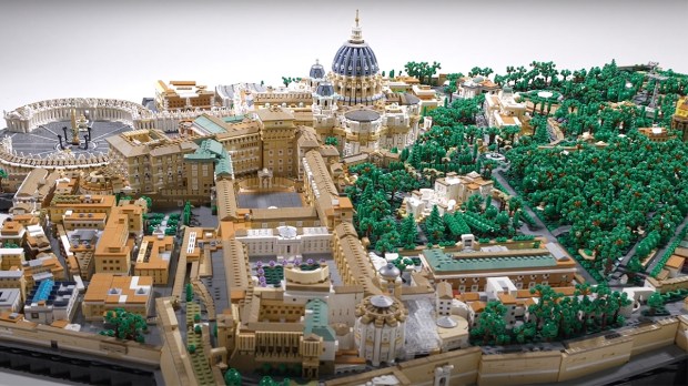 VATICAN LEGOS