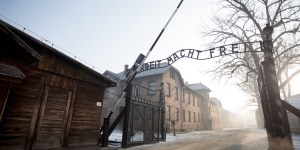 Sobrevivente do Holocausto manda carta de agradecimento ao Papa Francisco