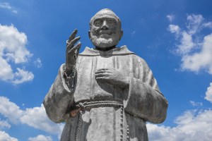 O milagre de Padre Pio como resposta a uma carta de João Paulo II
