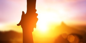 Quanto mais amor damos ao próximo, mais amor recebemos de Deus