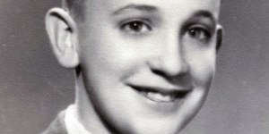Qual é o dialeto italiano que o Papa Francisco aprendeu em casa na infância?