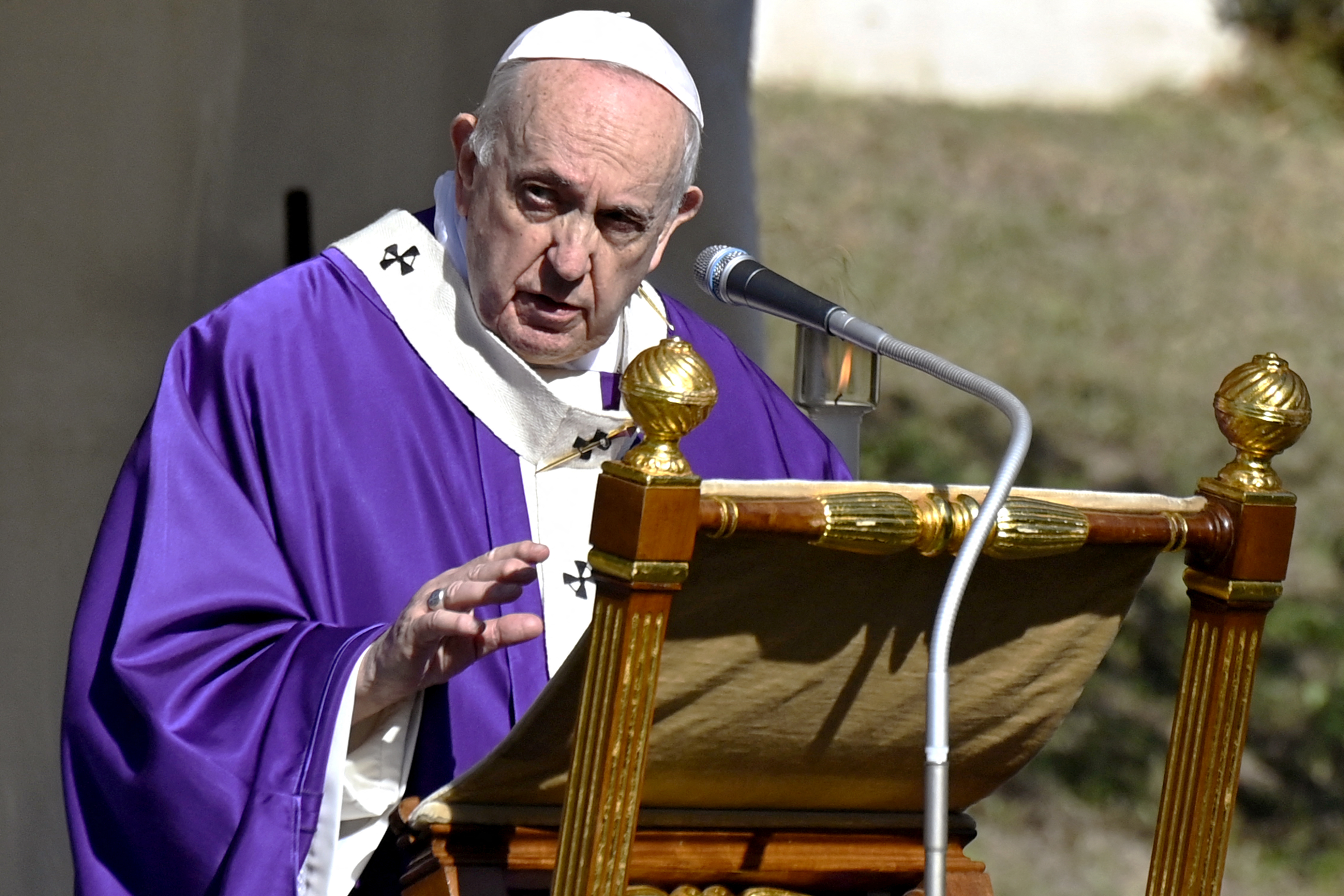 Papa: o caminho que conduz ao Reino de Deus e à felicidade