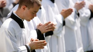 Diminuem vocações sacerdotais