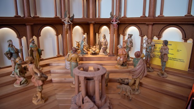 100-Nativity-Scenes-100-Presepi-Vatican-Antoine-Mekary-ALETEIA