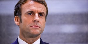Macron invoca &#8220;direito&#8221; a aborto na Carta dos Direitos da União Europeia
