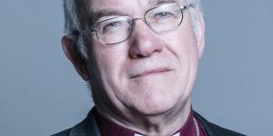 Mais um bispo anglicano se converte à Igreja Católica