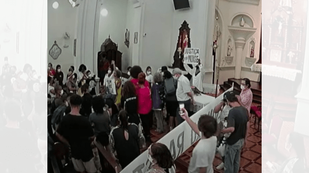 Invasão à igreja do Rosário em Curitiba