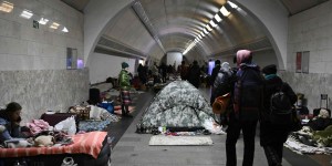 &#8220;Deus, dai-me forças&#8221;… Orações chocantes nas paredes das câmaras de tortura em Kherson
