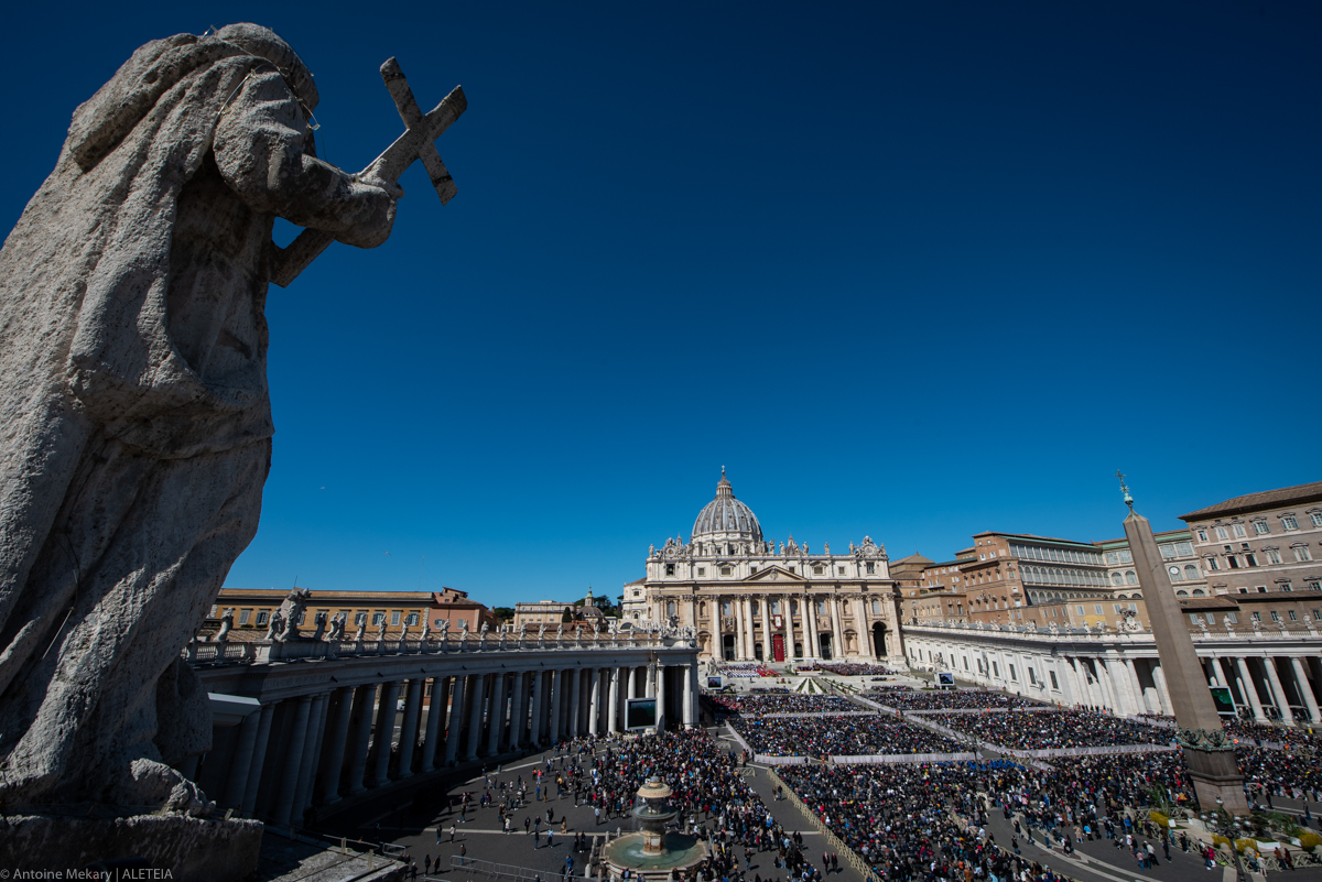 POPE-FRANCIS-PALM-SUNDAY-ANTOINE-MEKARY-ALETEIA-AM_1650.jpg