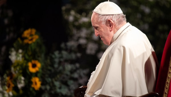 POPE-FRANCIS-VIA-CRUCIS-COLOSSEUM-Antoine-Mekary-ALETEIA