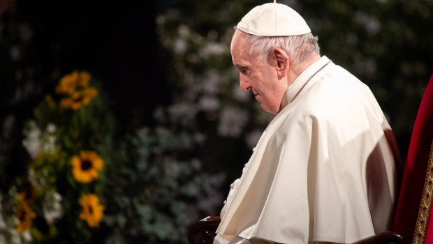 POPE-FRANCIS-VIA-CRUCIS-COLOSSEUM-Antoine-Mekary-ALETEIA