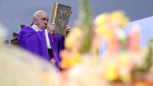 Pope-Francis-celebrates-mass-St.-Publius-parish-church-MALTA
