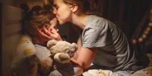 Como abençoar seus filhos na hora de dormir