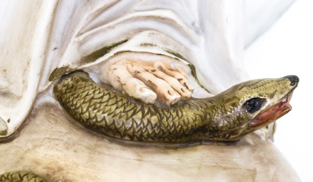 Corner Hero Image - Mudando de ano, vamos, com Maria, afogar o pecado? 