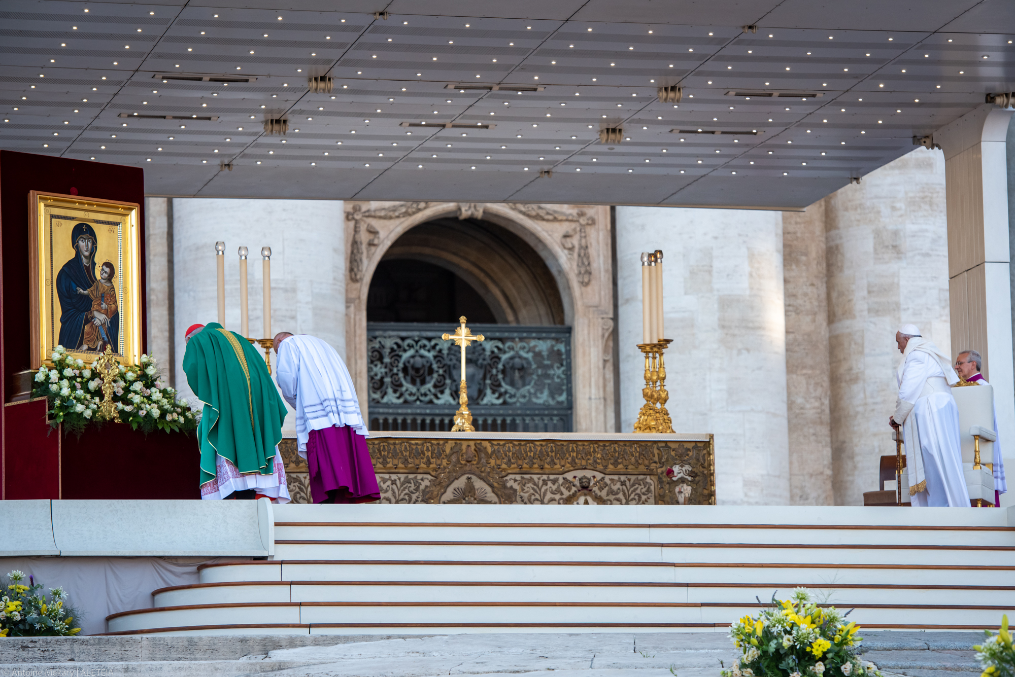 POPE FRANCIS mass for the 10th World Meeting of Families