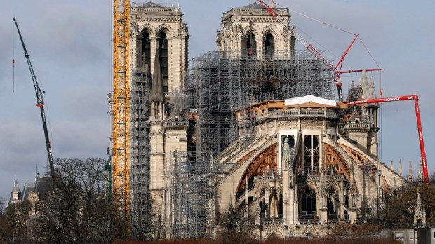 Notre-Dame será reaberta em 2024