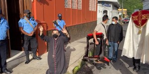 Furioso, ditador da Nicarágua acusa Igreja de ser… uma ditadura!