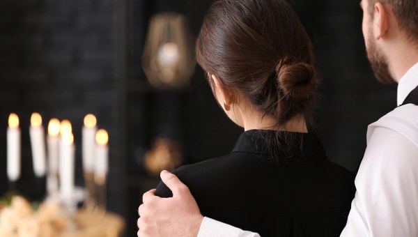 Funeral: o que rezar diante do corpo ou caixão de uma pessoa falecida