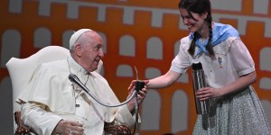 Direto do Vaticano – Papa: sem valorizar os pobres, não se combate a miséria