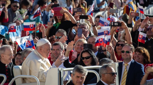 Pope-Francis-general-audience-Antoine-Mekry-ALETEIA