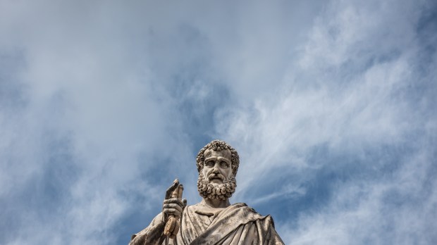 Saint-Peter-statue-in-St.-Peters-Square-at-the-Vatican-Antoine-Mekary-ALETEIA