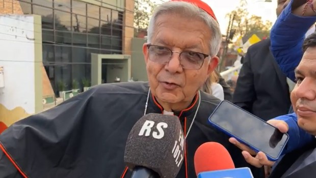 DOM ADALBERTO MARTINEZ FLORES É O PRIMEIRO CARDEAL DO PARAGUAI