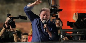 Brasil: Lula cita mensagem do Papa em seu primeiro discurso como presidente eleito