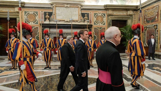 EMMANUEL MACRON AU VATICAN