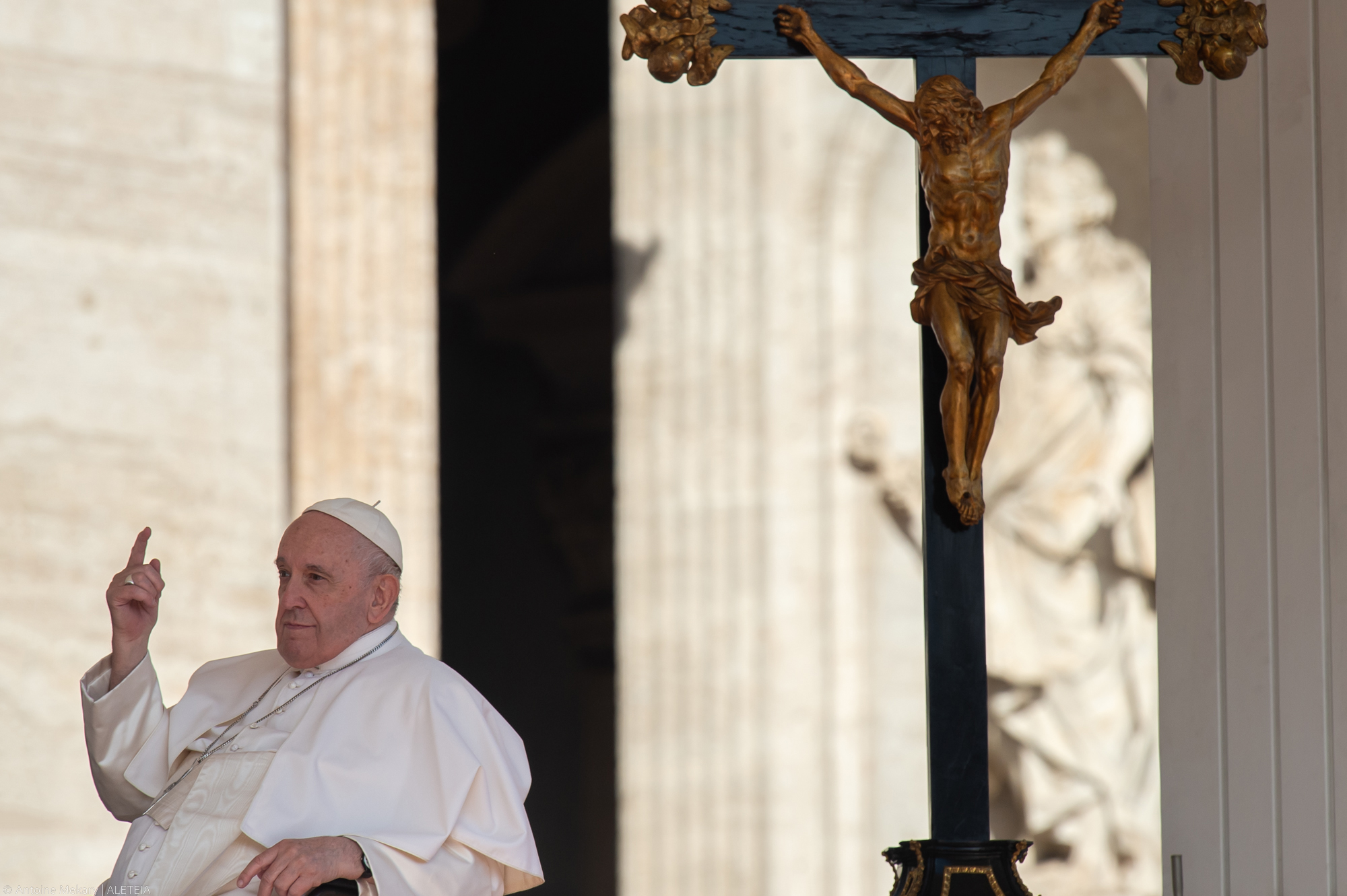 Pope Francis - Crucifixion - Jesus - Cross