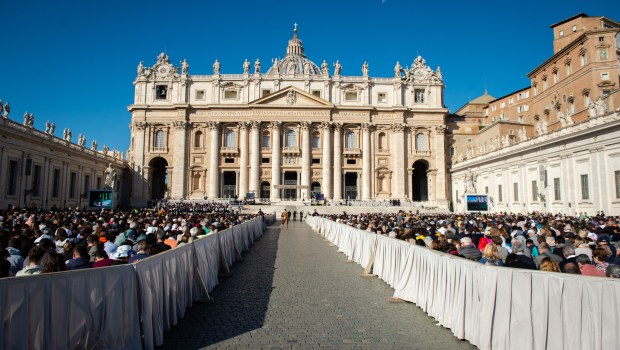 Pope-Francis-audience-with-members-of-the-Communion-and-Liberation-movement-Antoine-Mekary-ALETEIA