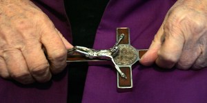 Fé, confissão e jejum, receita de um exorcista para expulsar o diabo