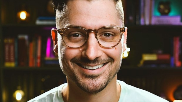 Cameron Bertuzzi, influenciador protestante que se converteu ao catolicismo