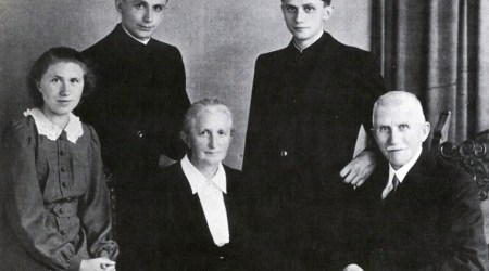 Irmãos, sacerdotes, amigos: 10 fotos tocantes e inspiradoras de Bento e Georg