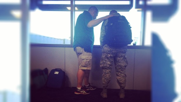 A-random-man-asked-a-young-military-man-Michael-if-he-could-pray-for-his-safety-Story-and-Photo-by-Sunny-Sweeney