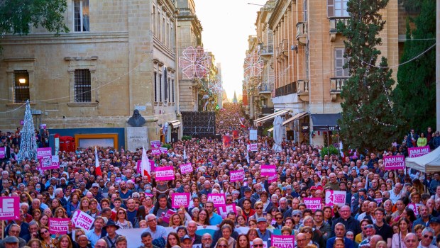 Manifestação em Malta contra o aborto